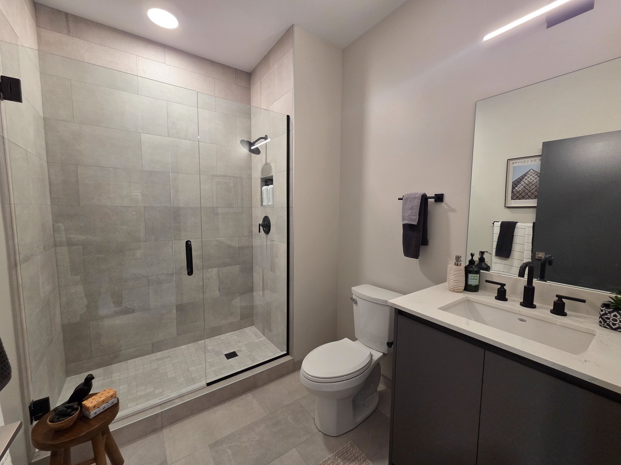 The Bell 45 Erieview Plaza, Cleveland, OH 44114 Cleveland - Leasing by Cross Street