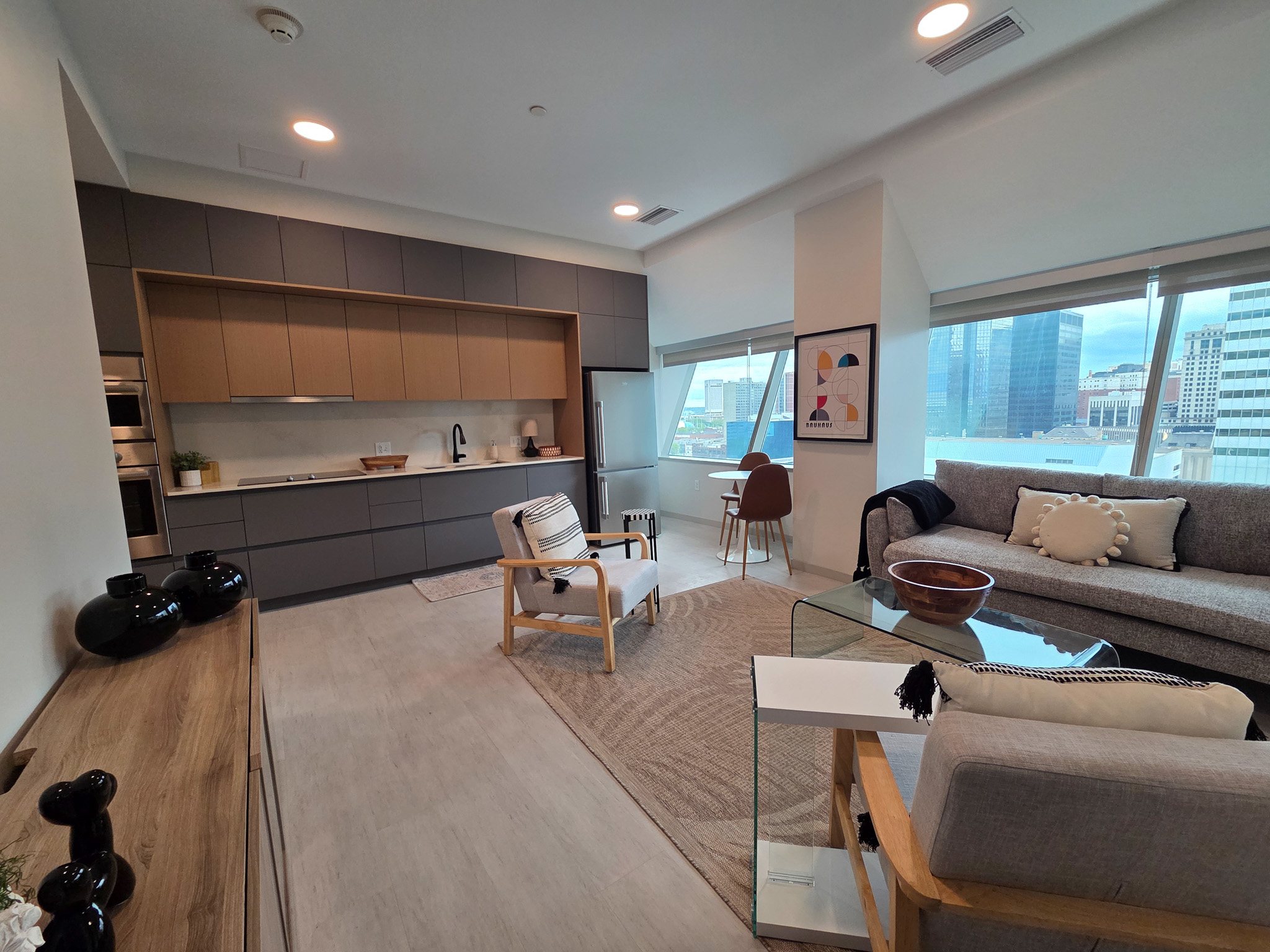 The Bell 45 Erieview Plaza, Cleveland, OH 44114 Cleveland - Leasing by Cross Street