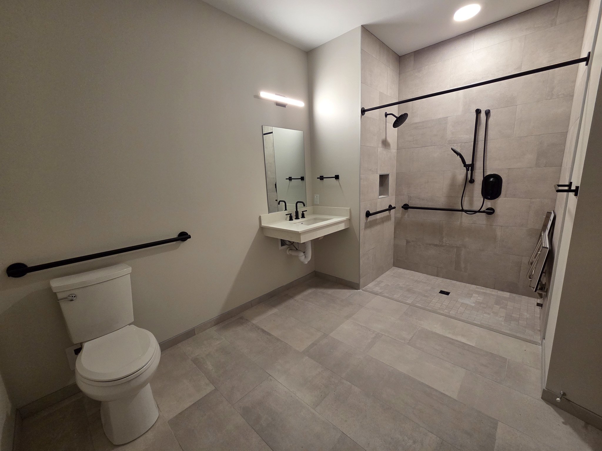 The Bell 45 Erieview Plaza, Cleveland, OH 44114 Cleveland - Leasing by Cross Street