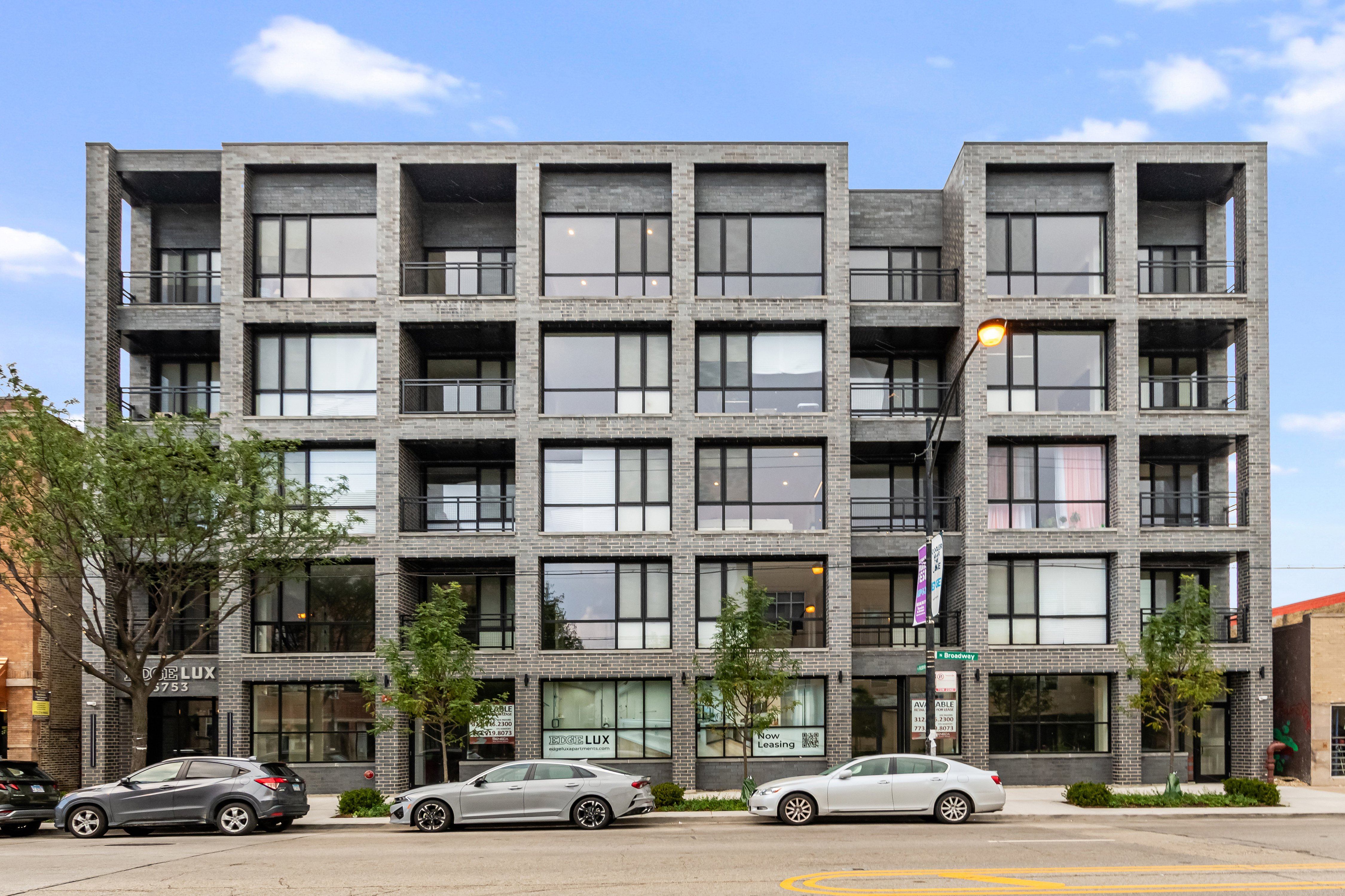 EdgeLux 5753 N Broadway, Chicago, IL 60660 Edgewater - Leasing by Cross Street