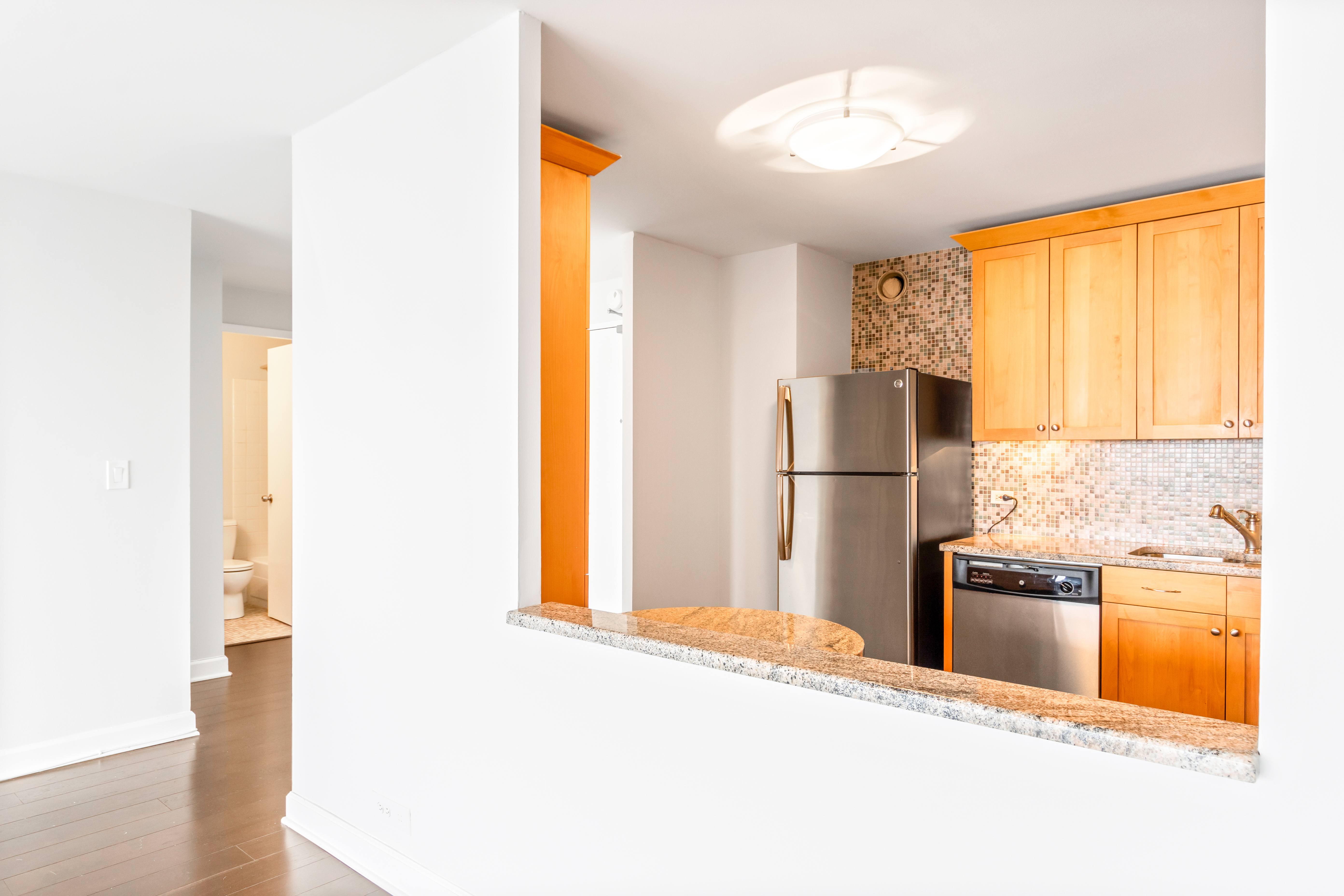 K Square 1749 N Wells Street, Chicago, IL 60614