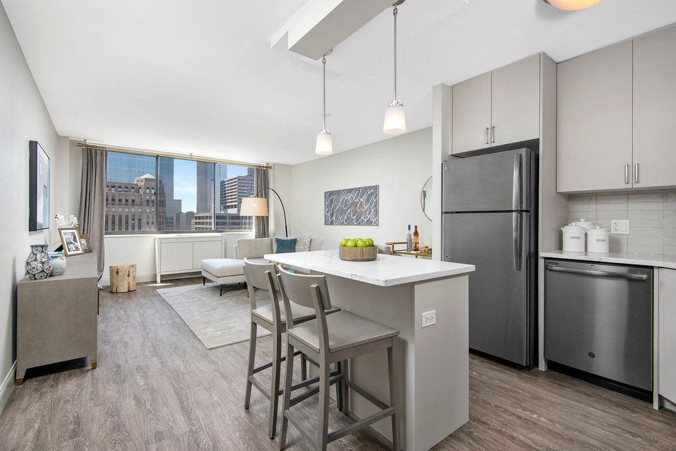 River North Park 320 W Illinois St, Chicago 60654 - Leasing by Cross Street