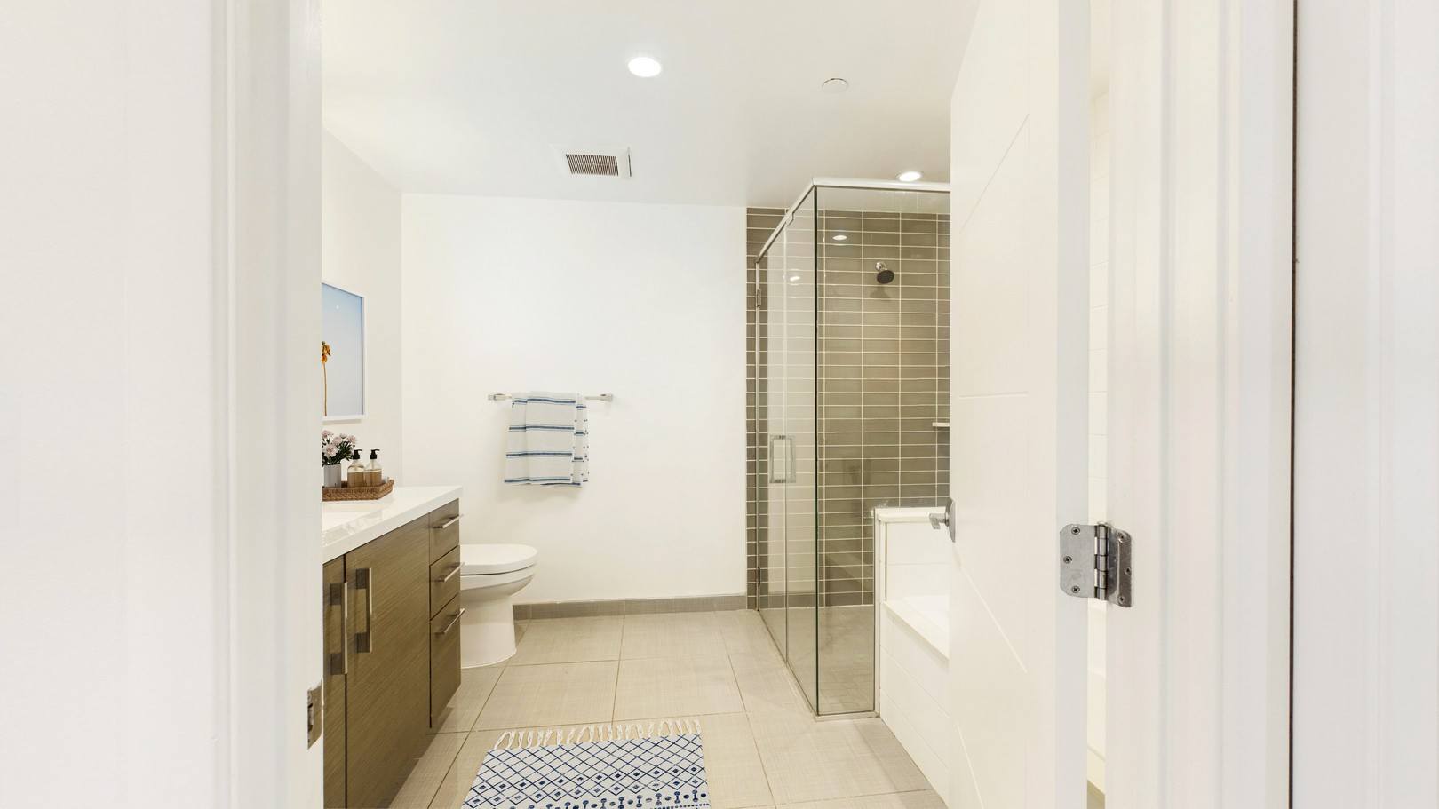 property for rent #4