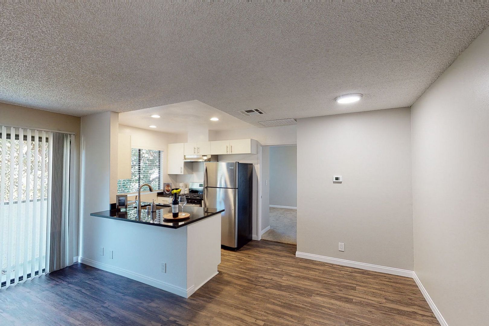 http://cdn.rentcafe.com/dmslivecafe/2/40772/3676-Mentone-Ave-Suite-2-Kitchen-Dining-Room.jpg