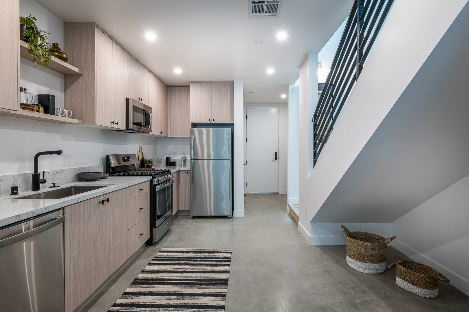 property for rent #4