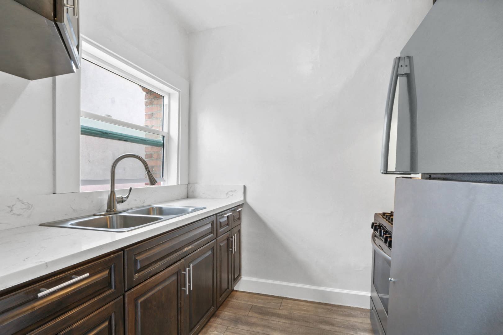 720 S. Alvarado Street - 1,350USD / month