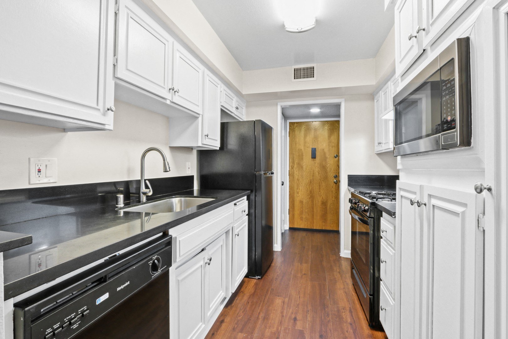 property for rent #1