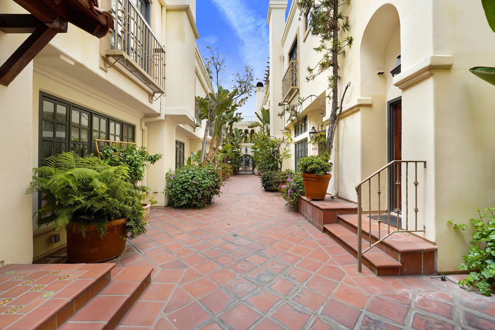 property for rent #5