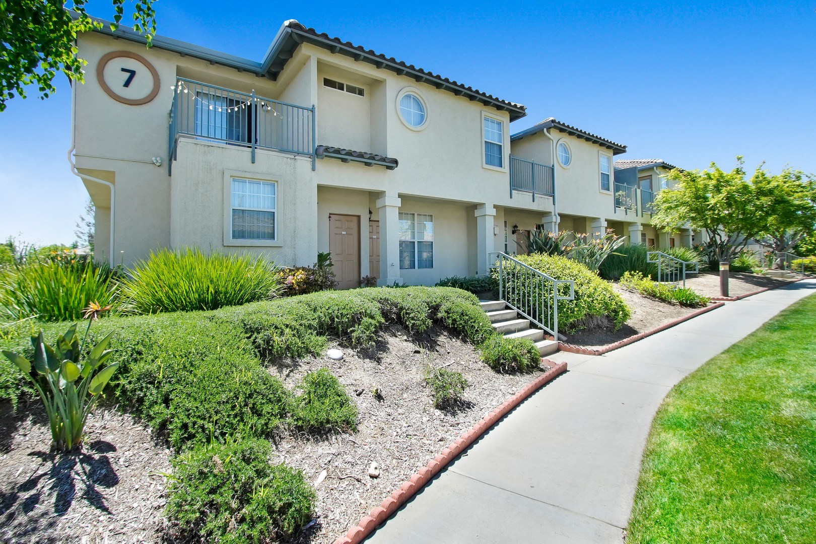 property for rent #5