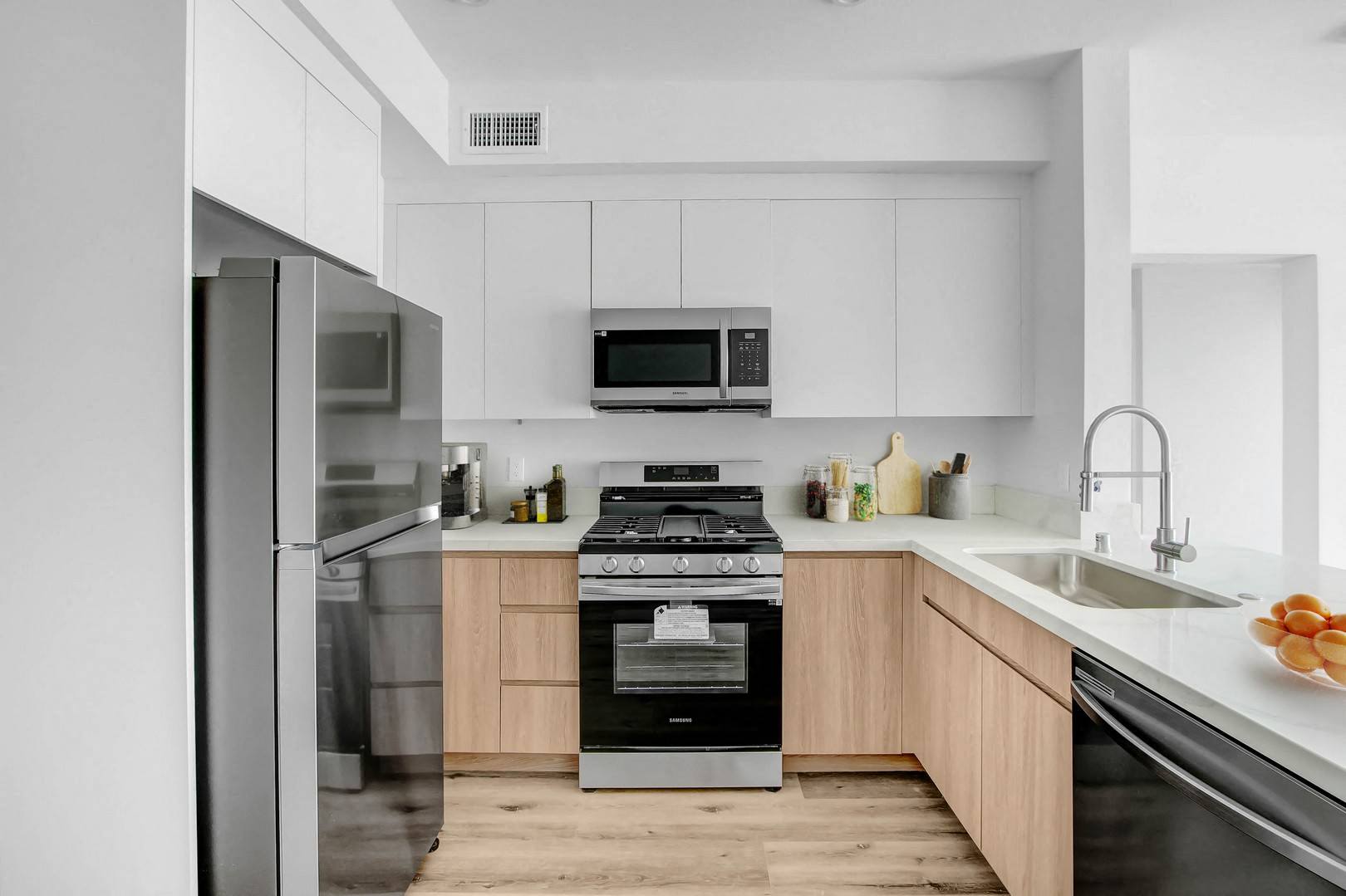 property for rent #1