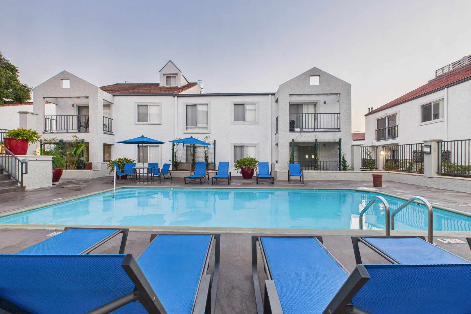 property for rent #4