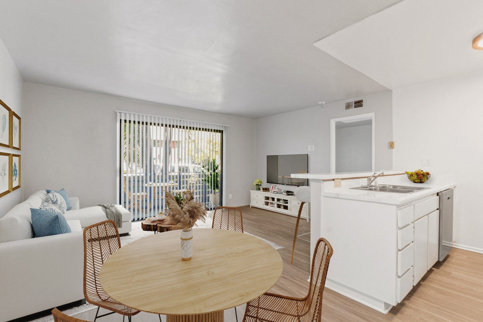 property for rent #4