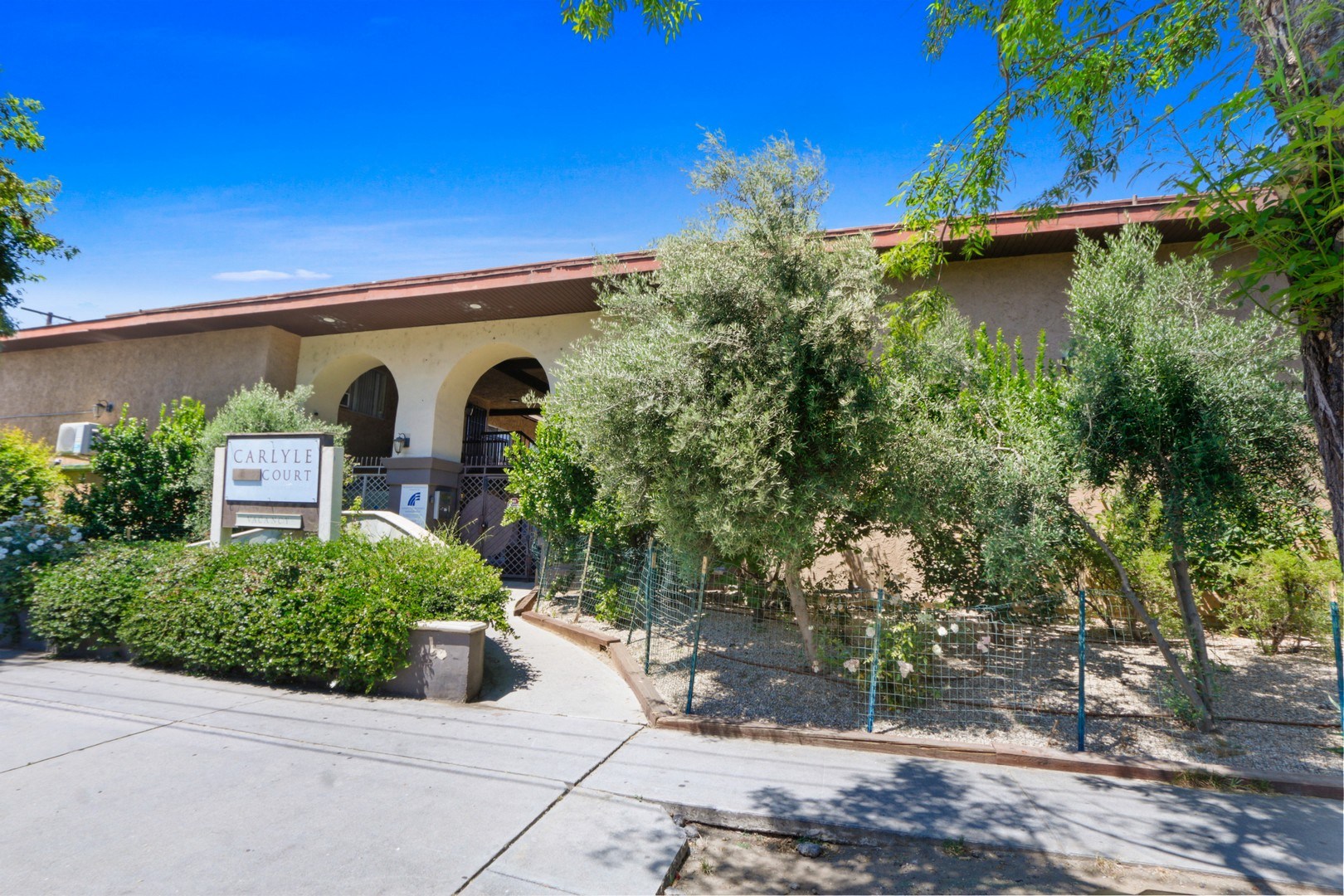 property for rent #7