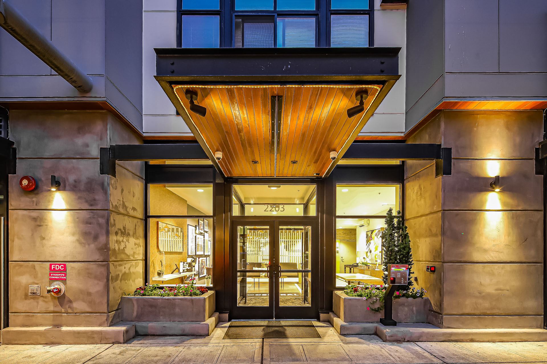 The Central — image 30