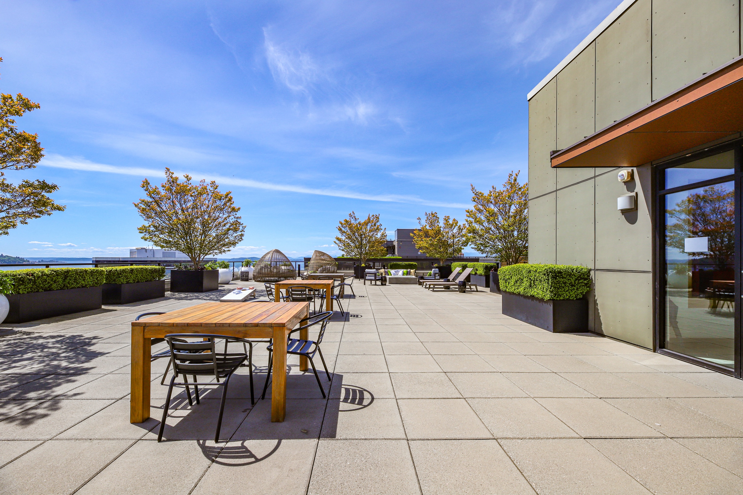 Clarendon — image 36