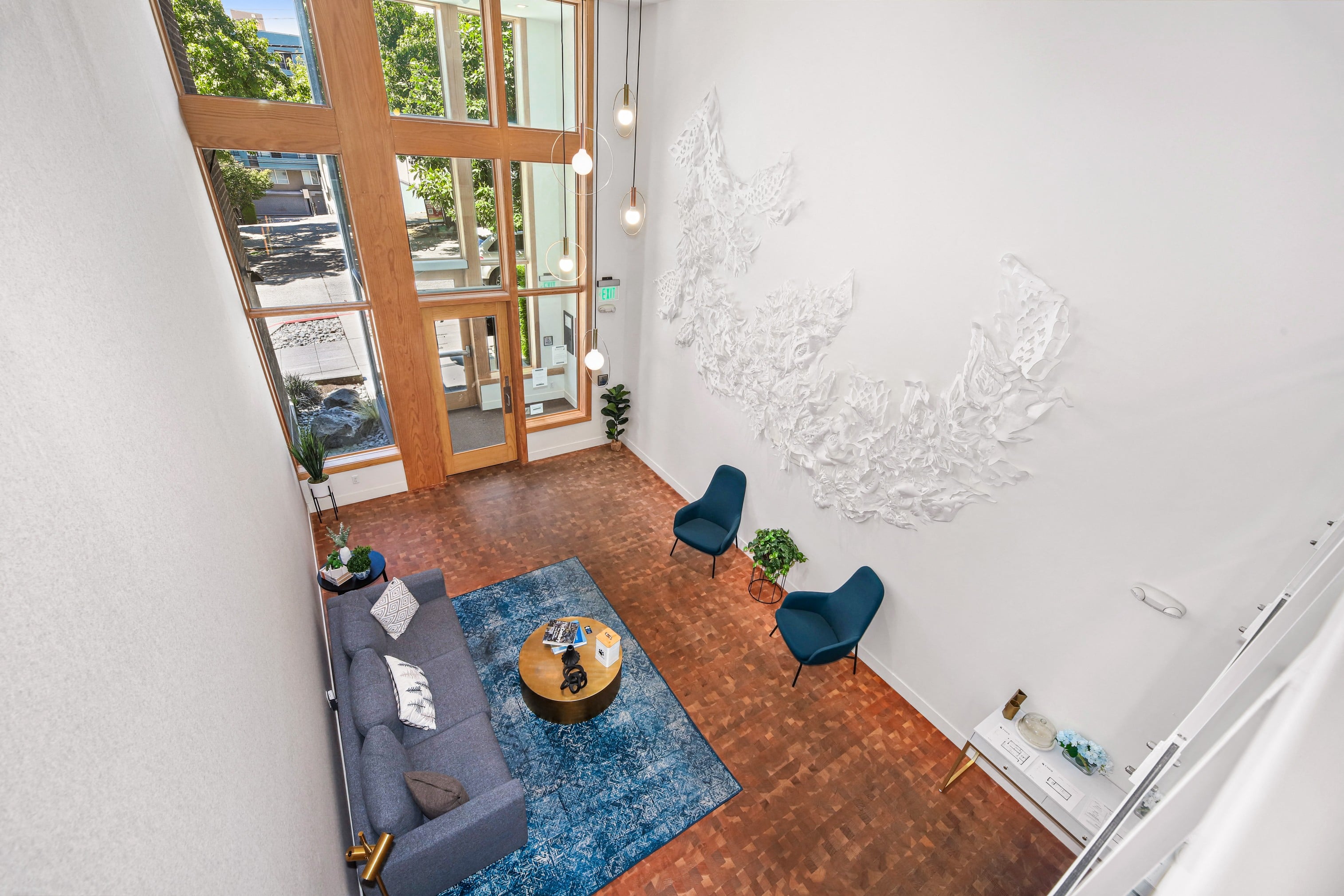 Cora Queen Anne — image 35