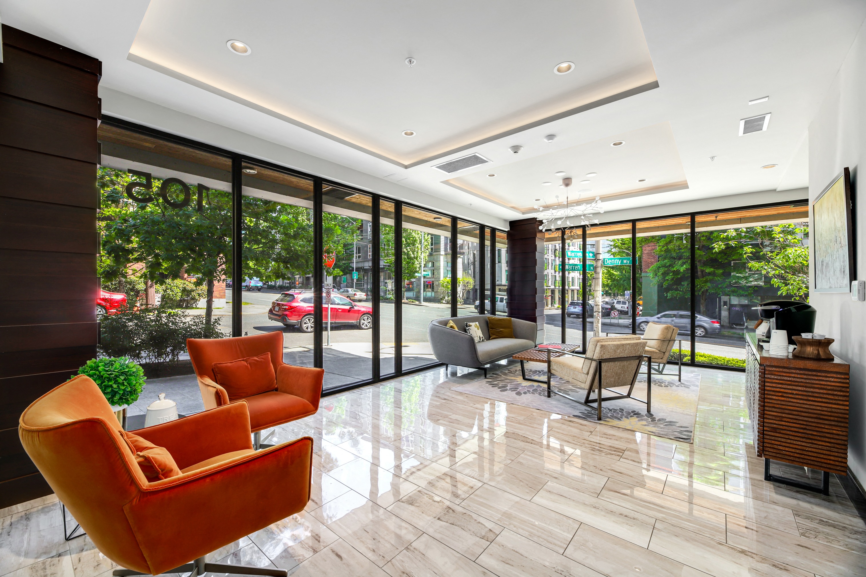 Clarendon — image 20
