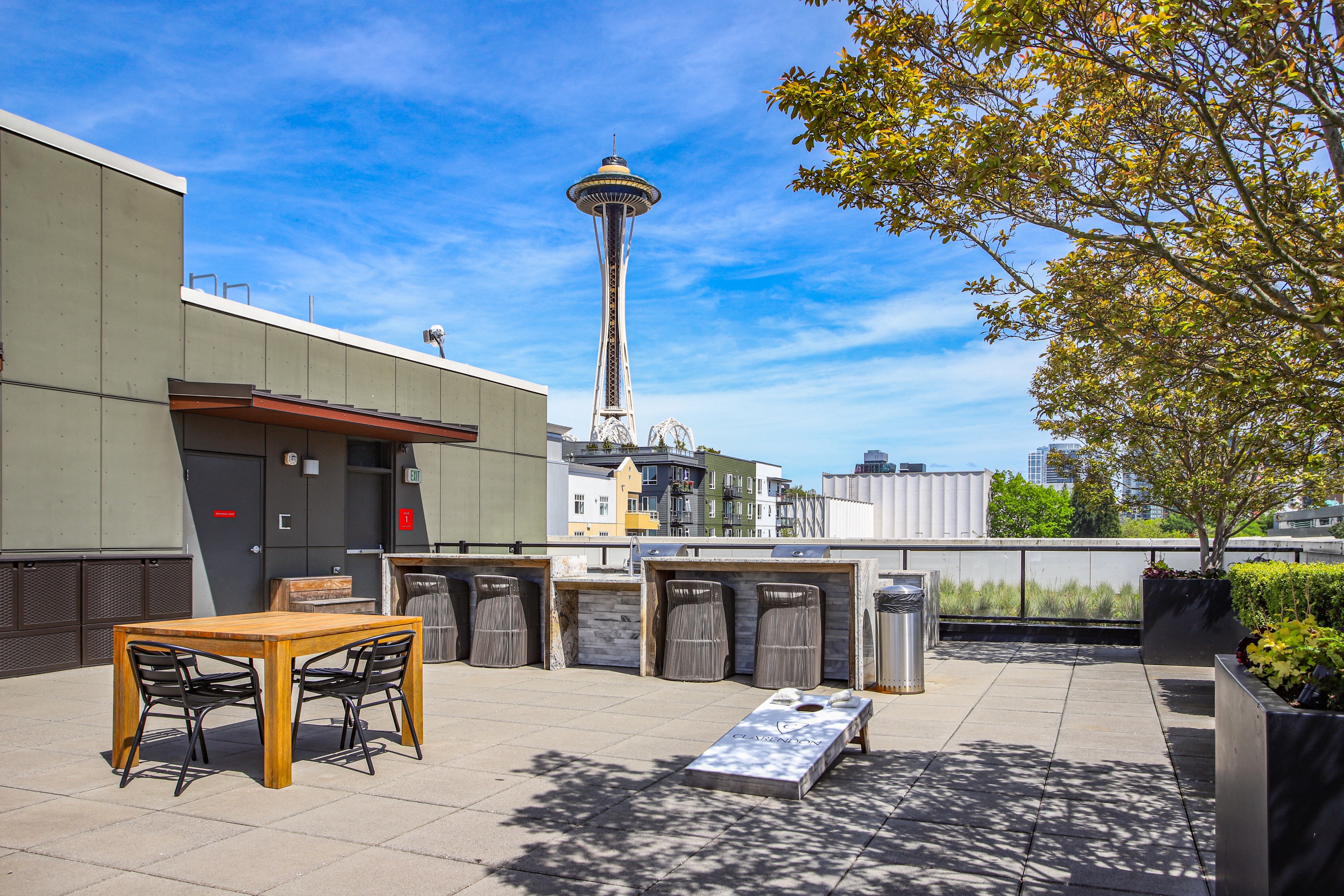 Clarendon — image 33