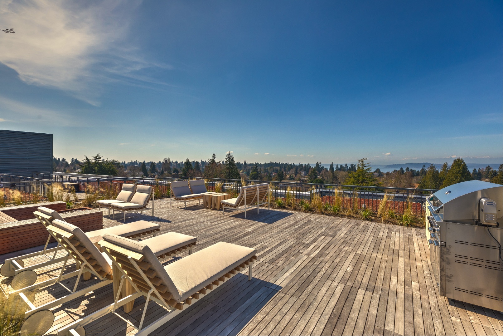Luna West Seattle — image 13