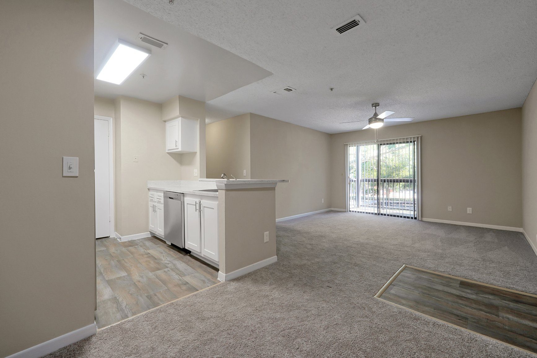 living room dining area