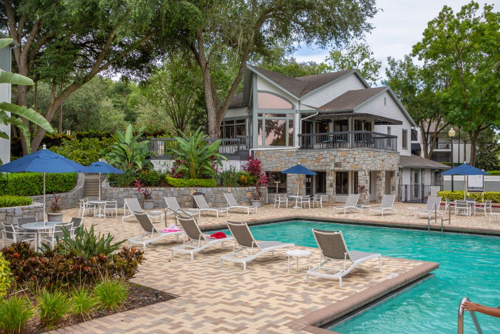 Exterior Pool