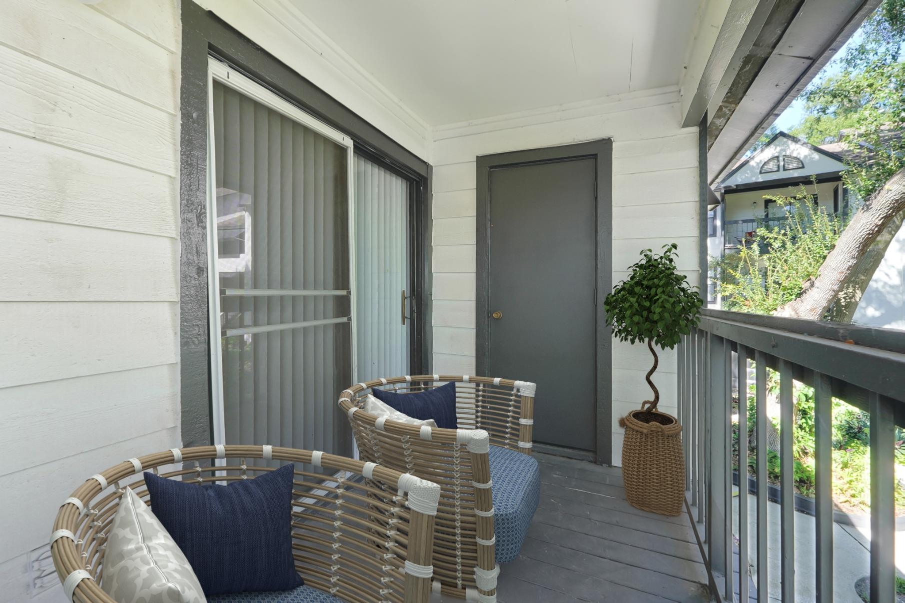 Springs Colony - Patio 2-bed classic VS.jpg