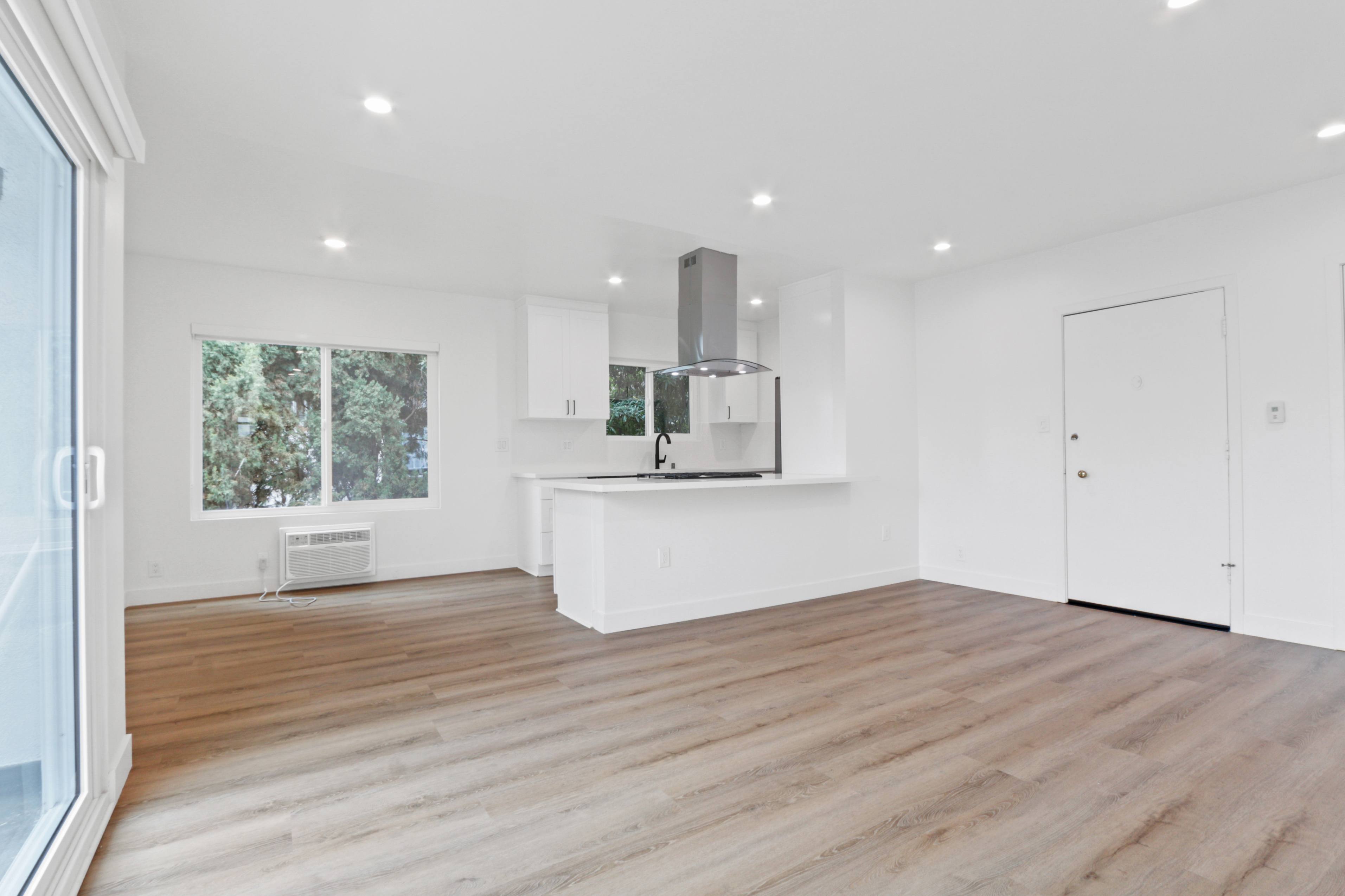 514 North Hayworth #201 Gallery Image #2