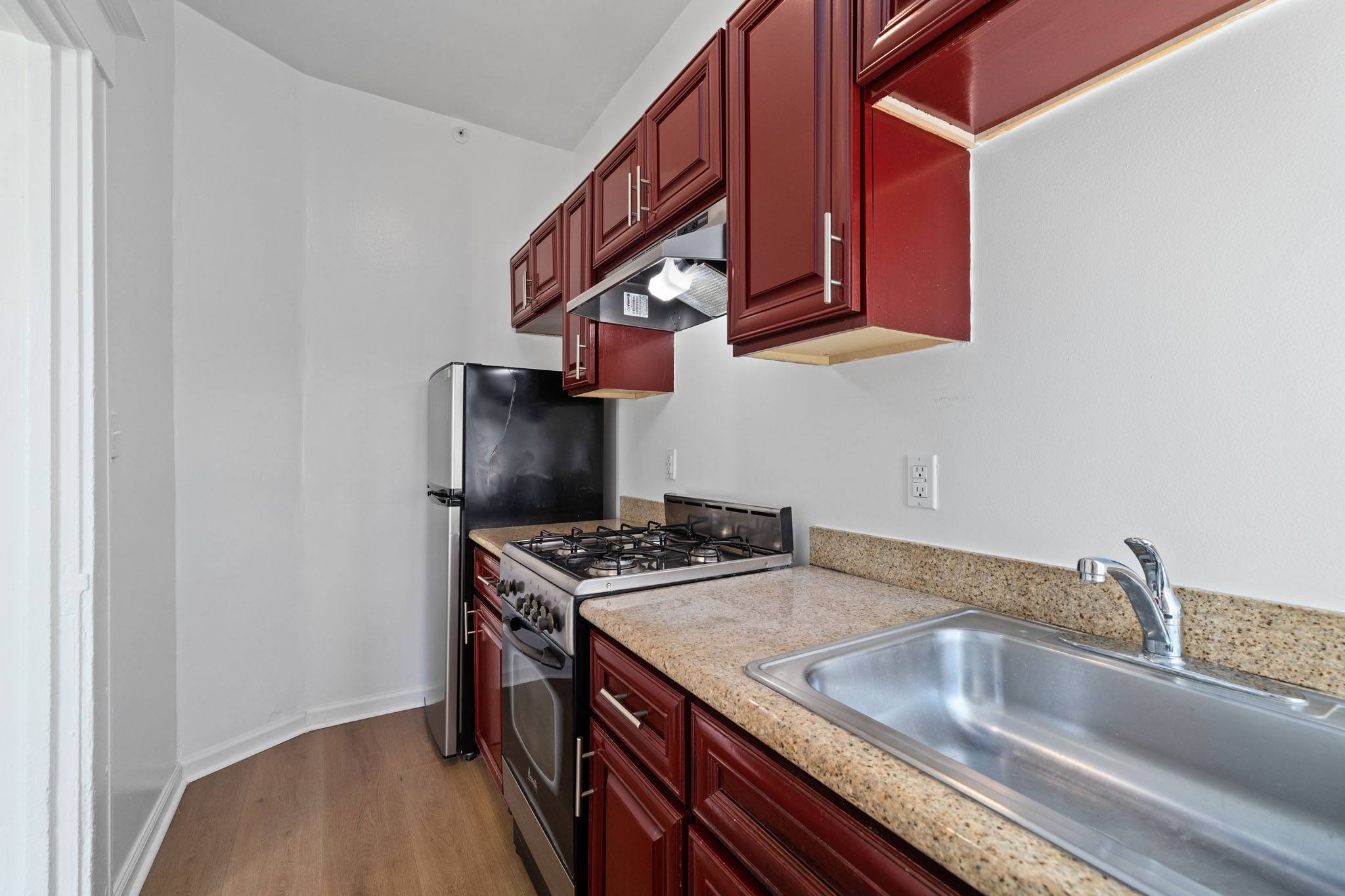 1008 Larkin #306A Gallery Image #3