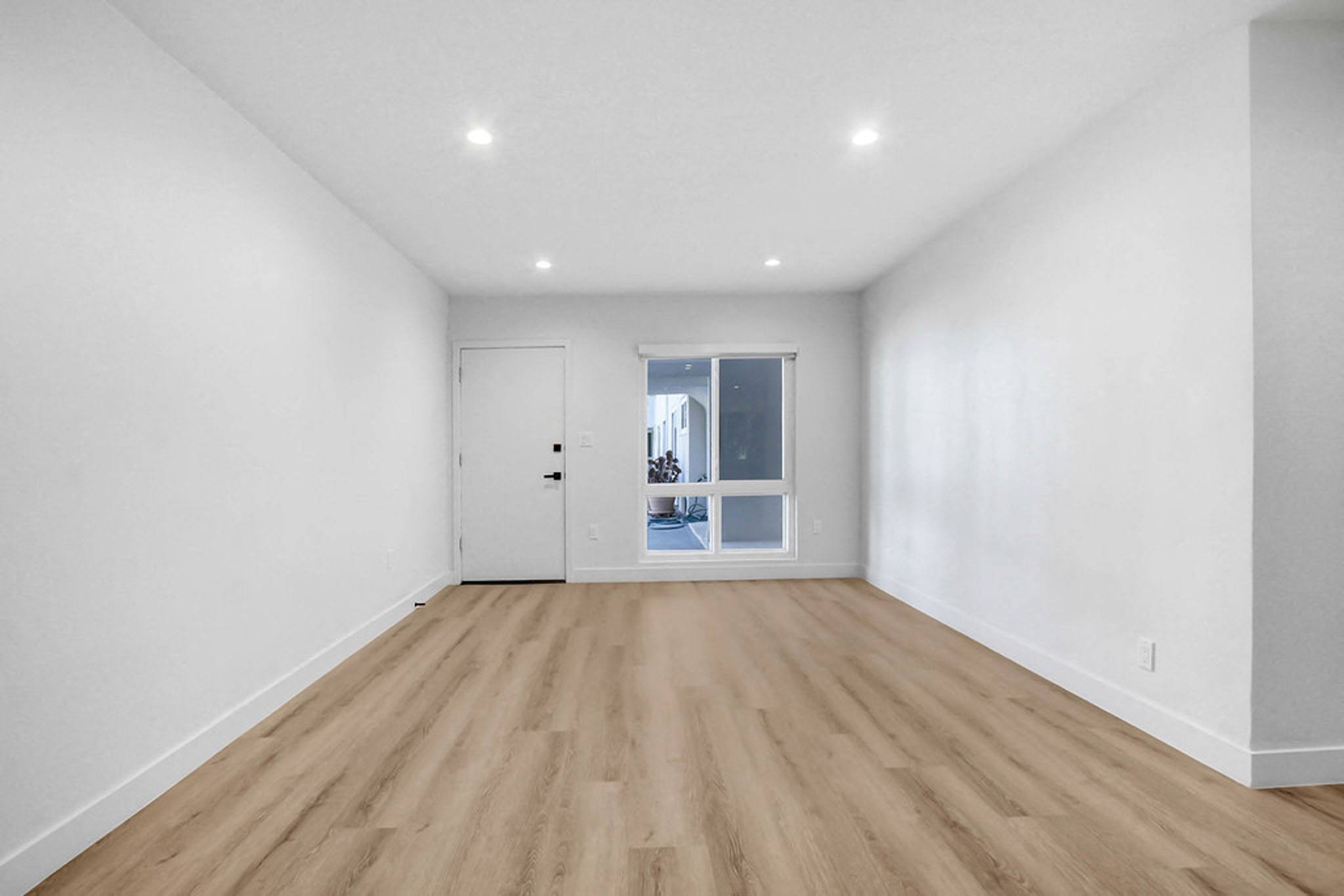 1545 North Laurel Gallery