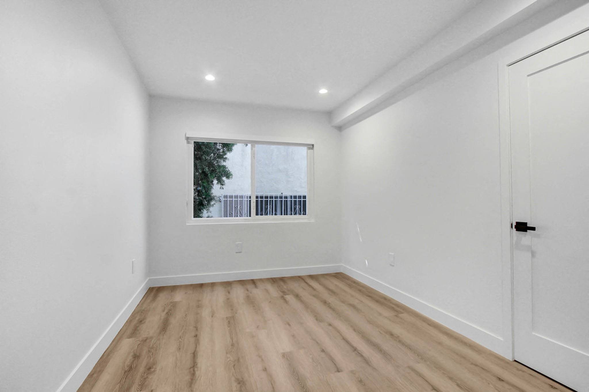 1545 North Laurel #103 Gallery Image #5