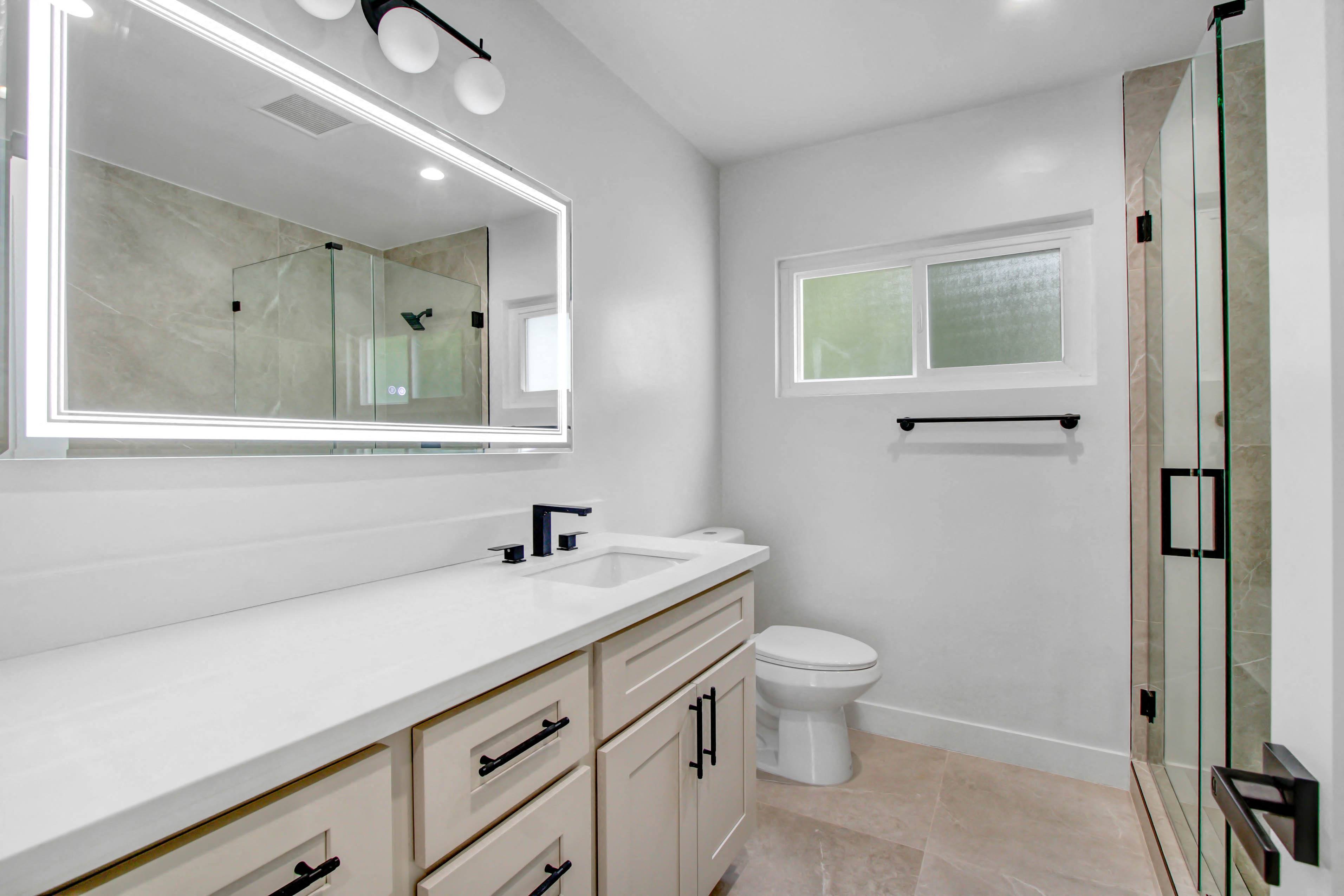 1545 North Laurel #207 Gallery Image #7