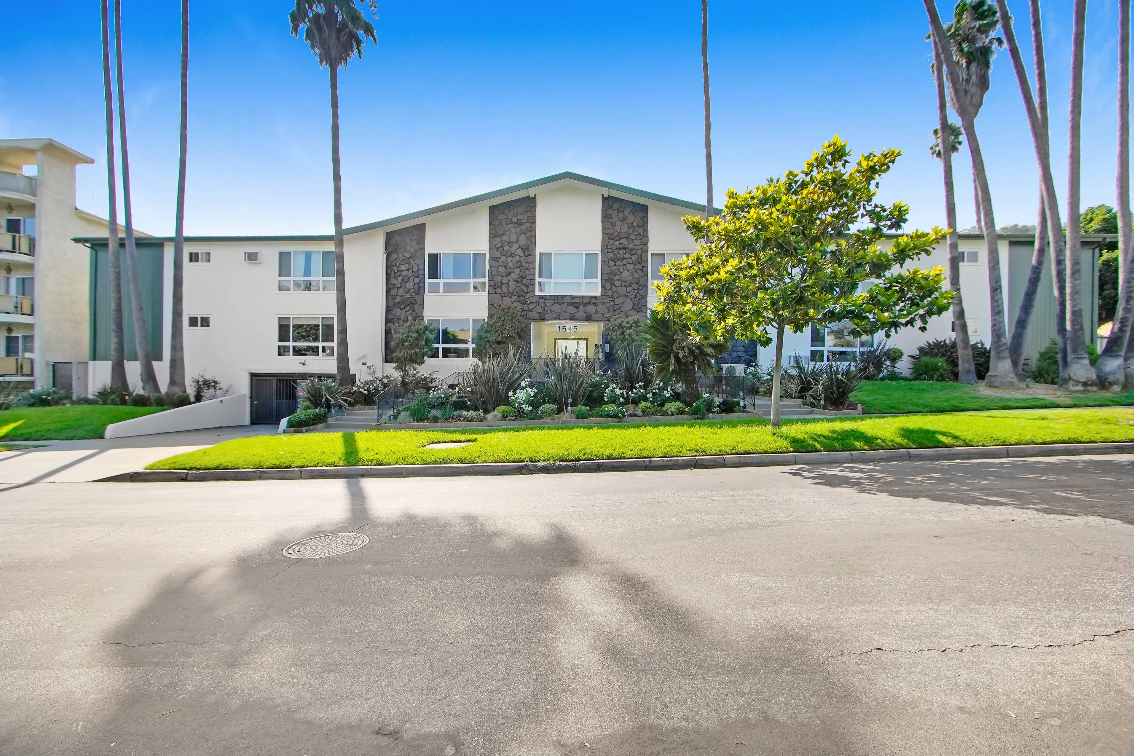 1545 North Laurel #207 Gallery Image #10