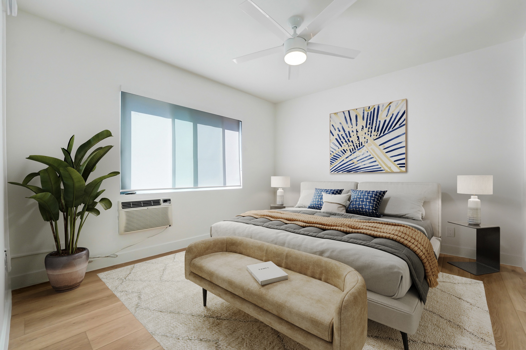 1545 North Laurel #209 Gallery Image #4