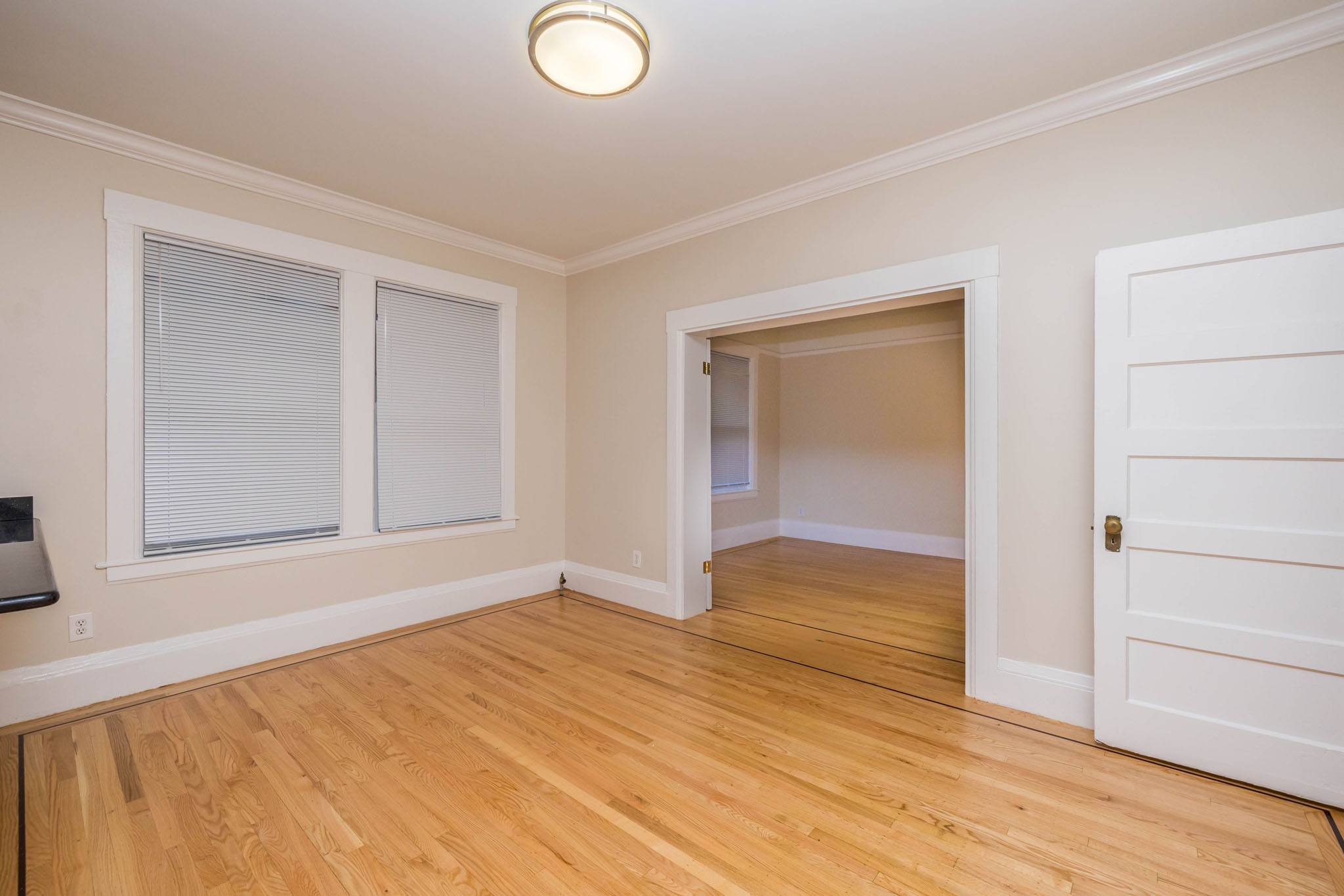 825 Post #107 Gallery Image #1