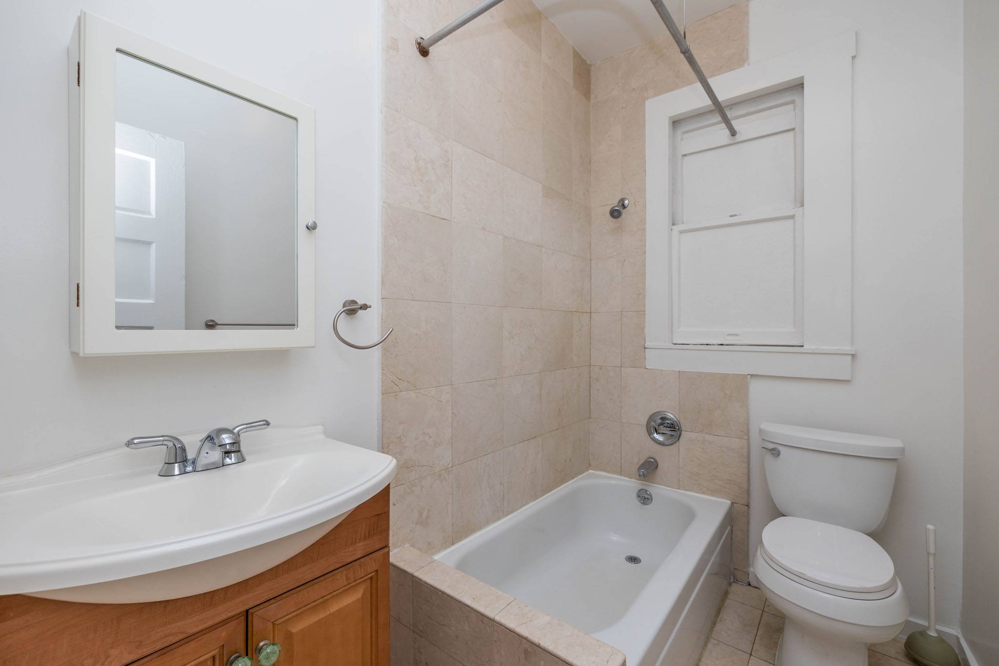 825 Post #107 Gallery Image #7