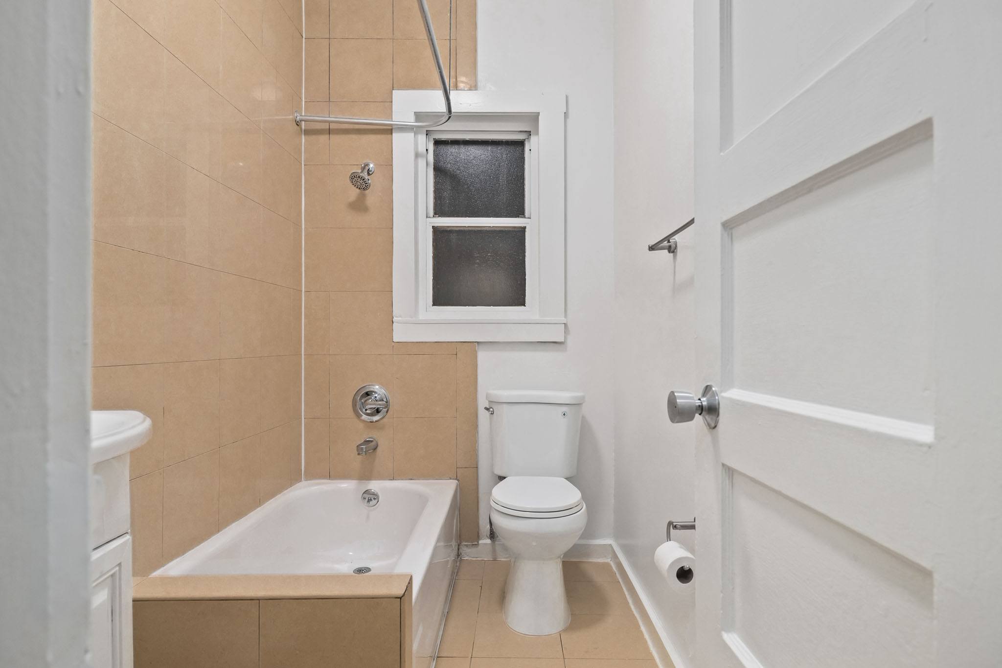 825 Post #119 Gallery Image #6