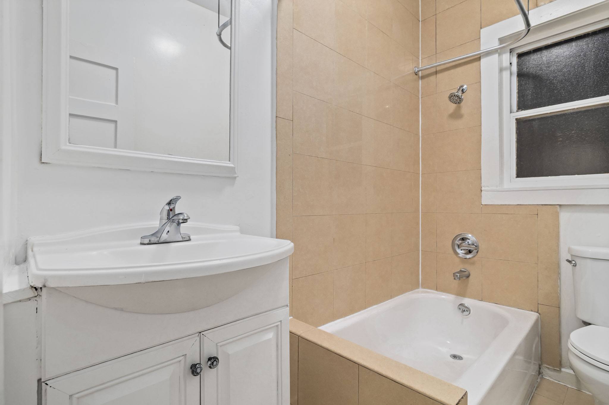 825 Post #119 Gallery Image #7