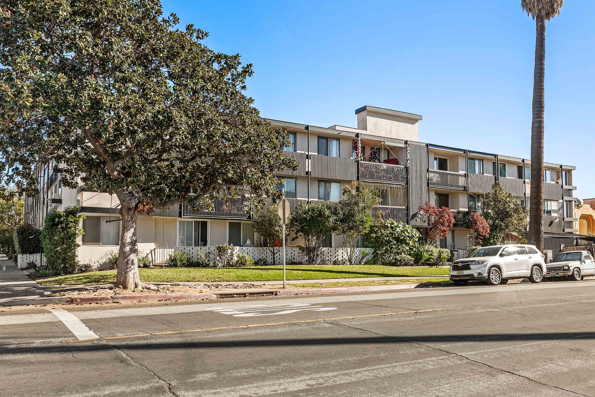 property for rent #1