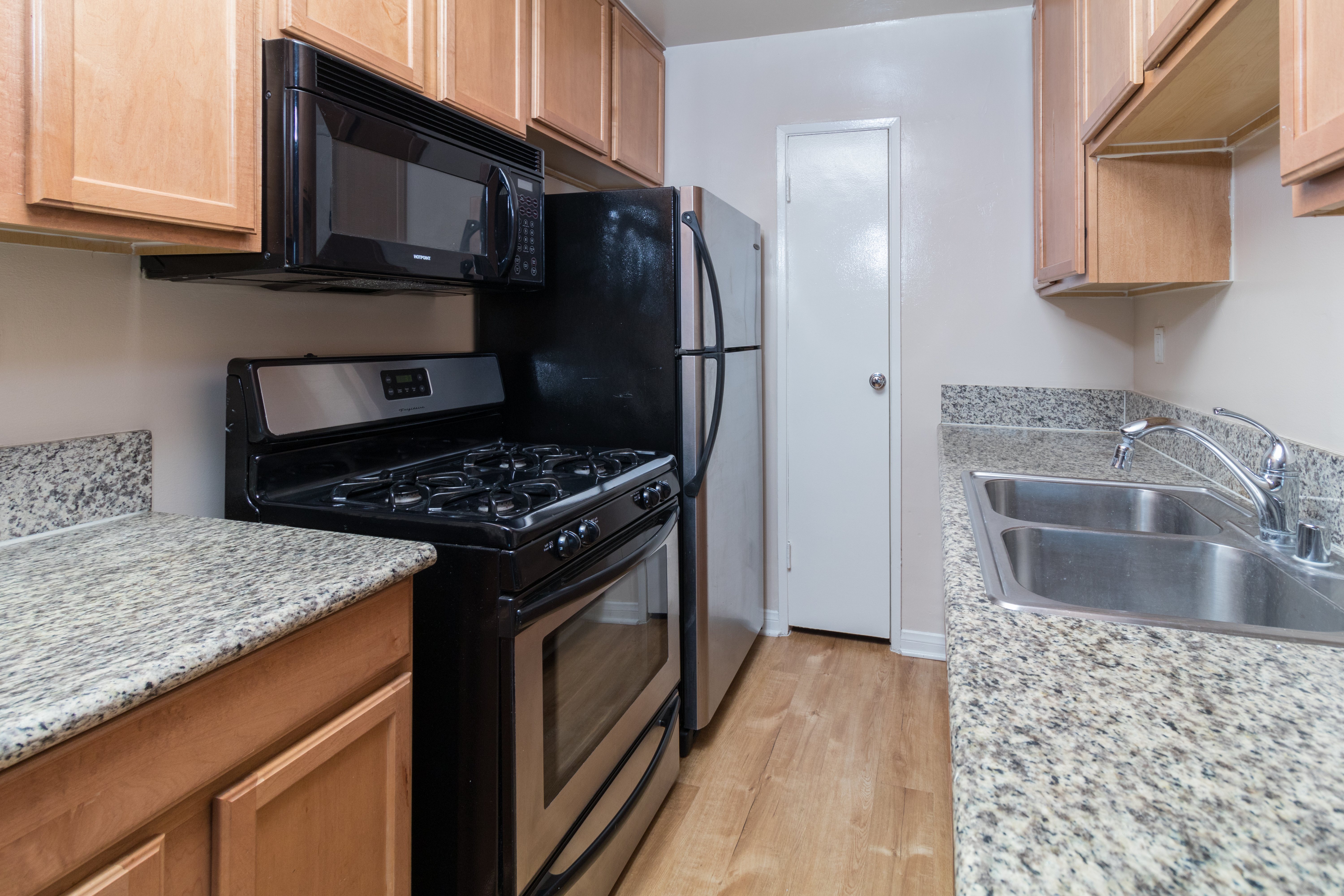 property for rent #4