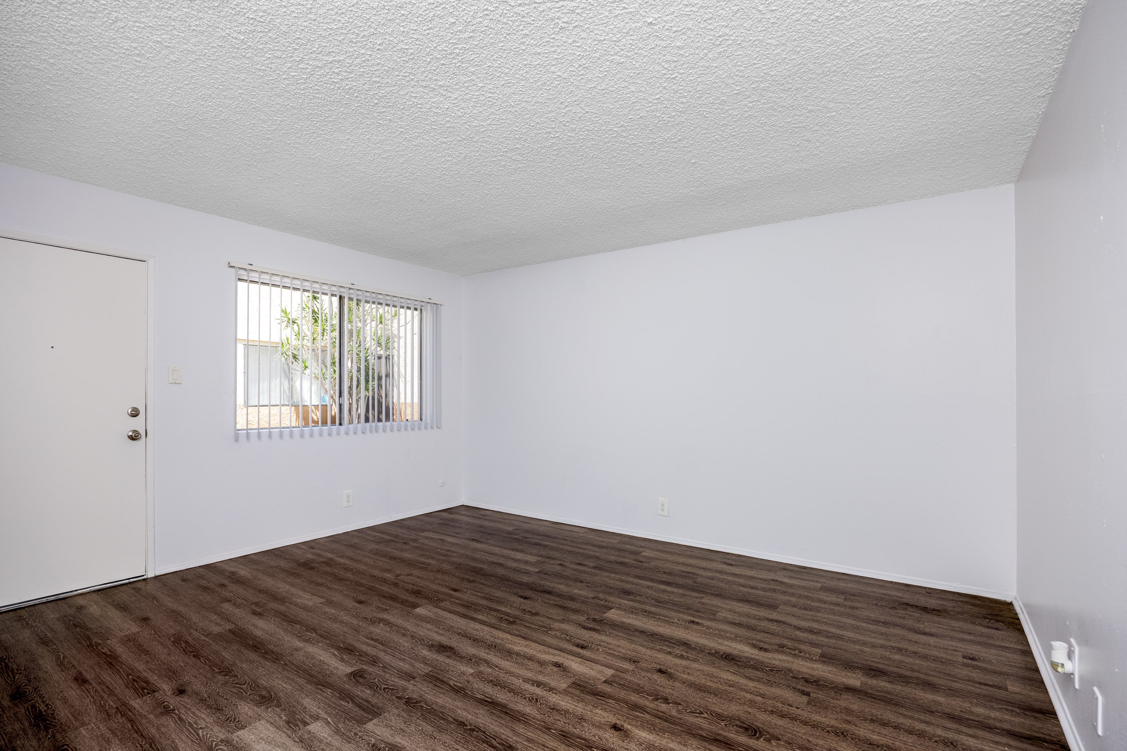 property for rent #5