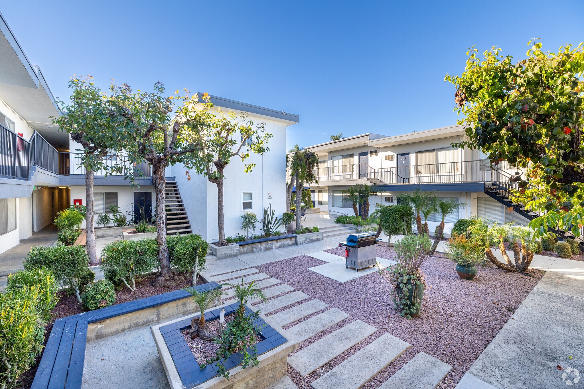 property for rent #3