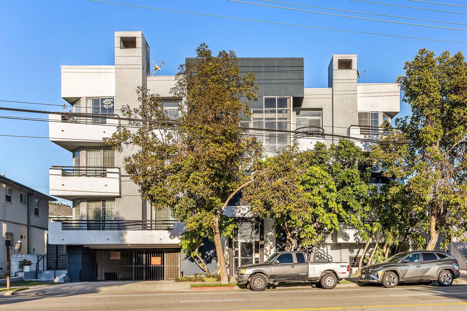 property for rent #1