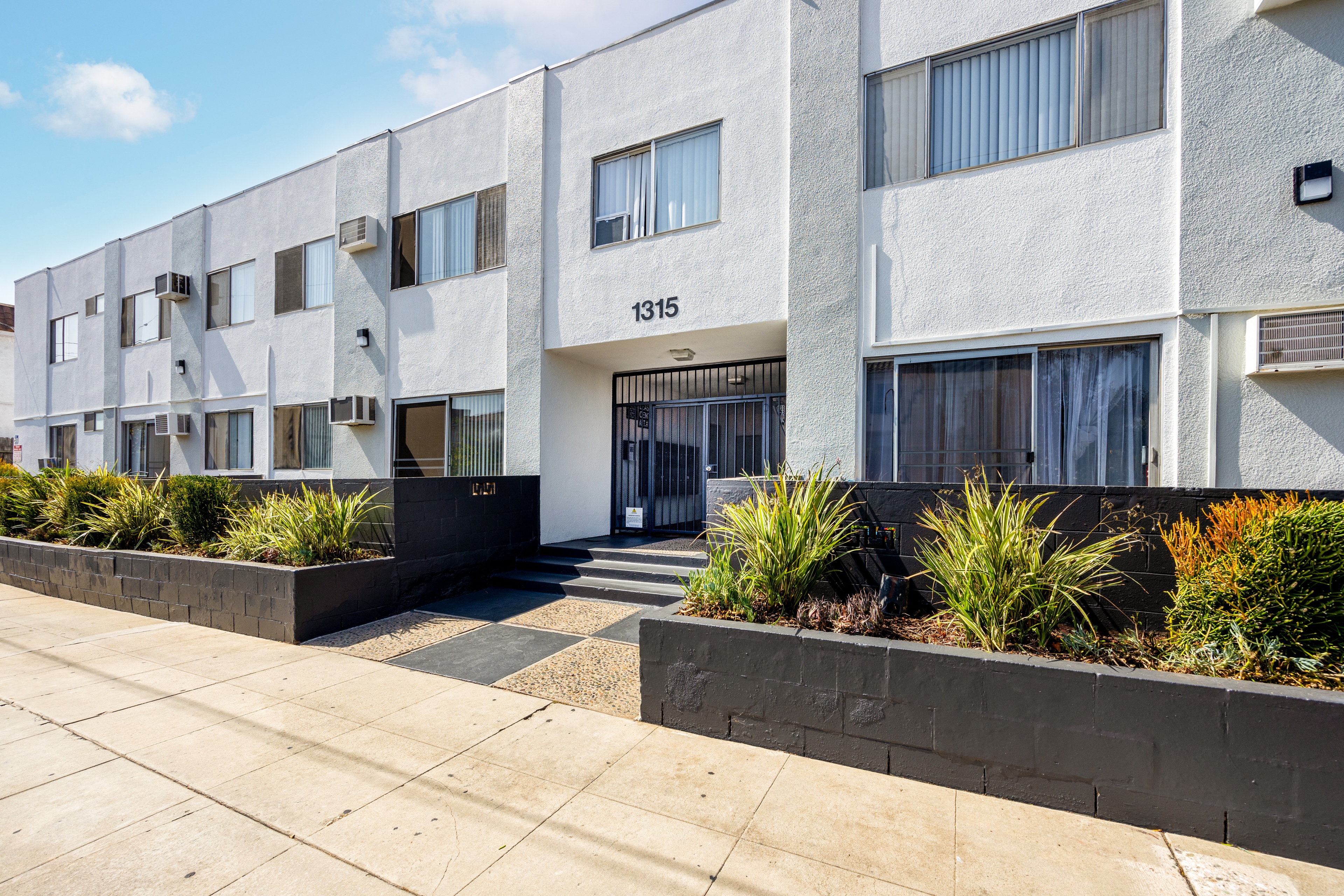 property for rent #1