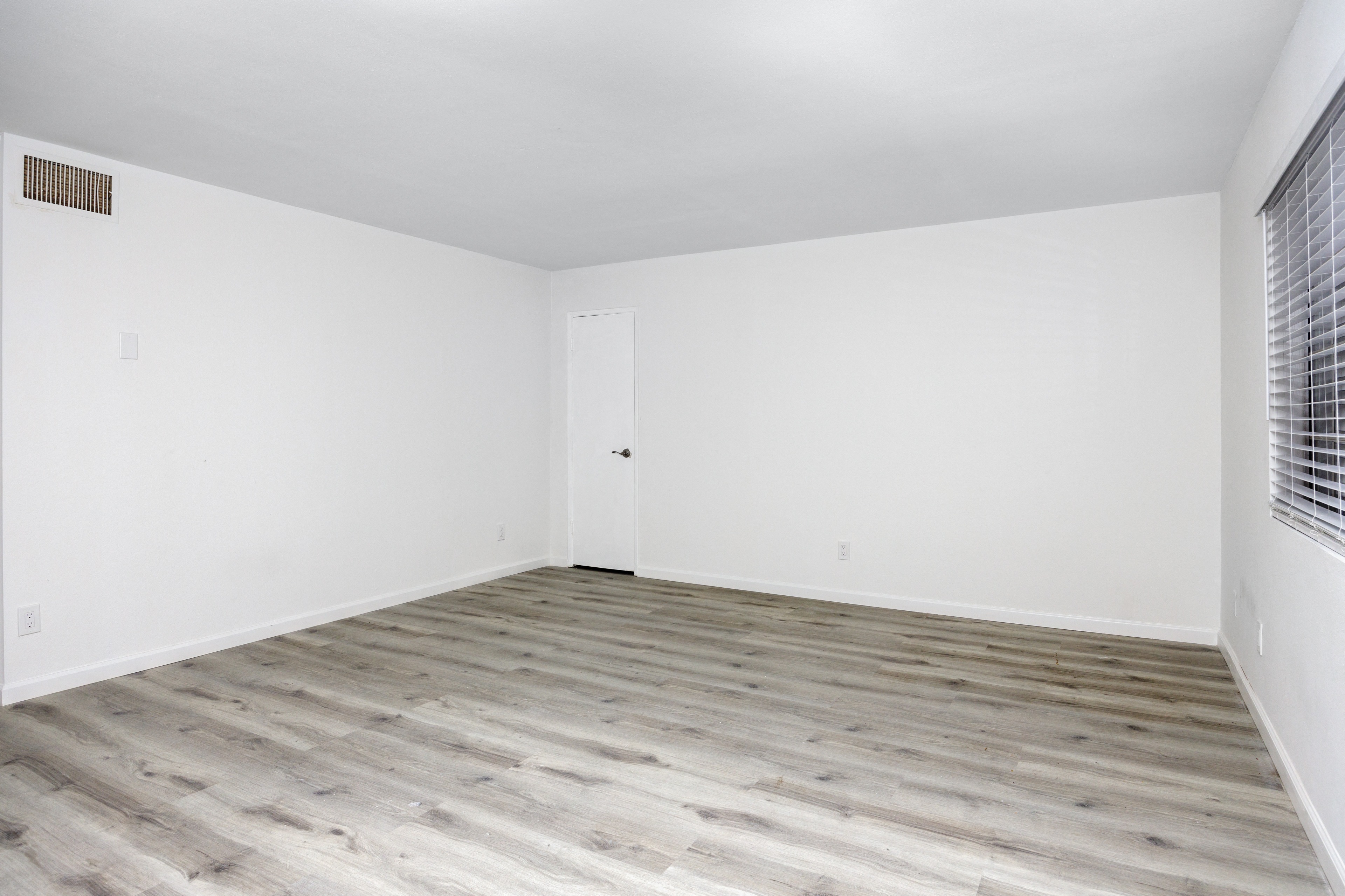 property for rent #5