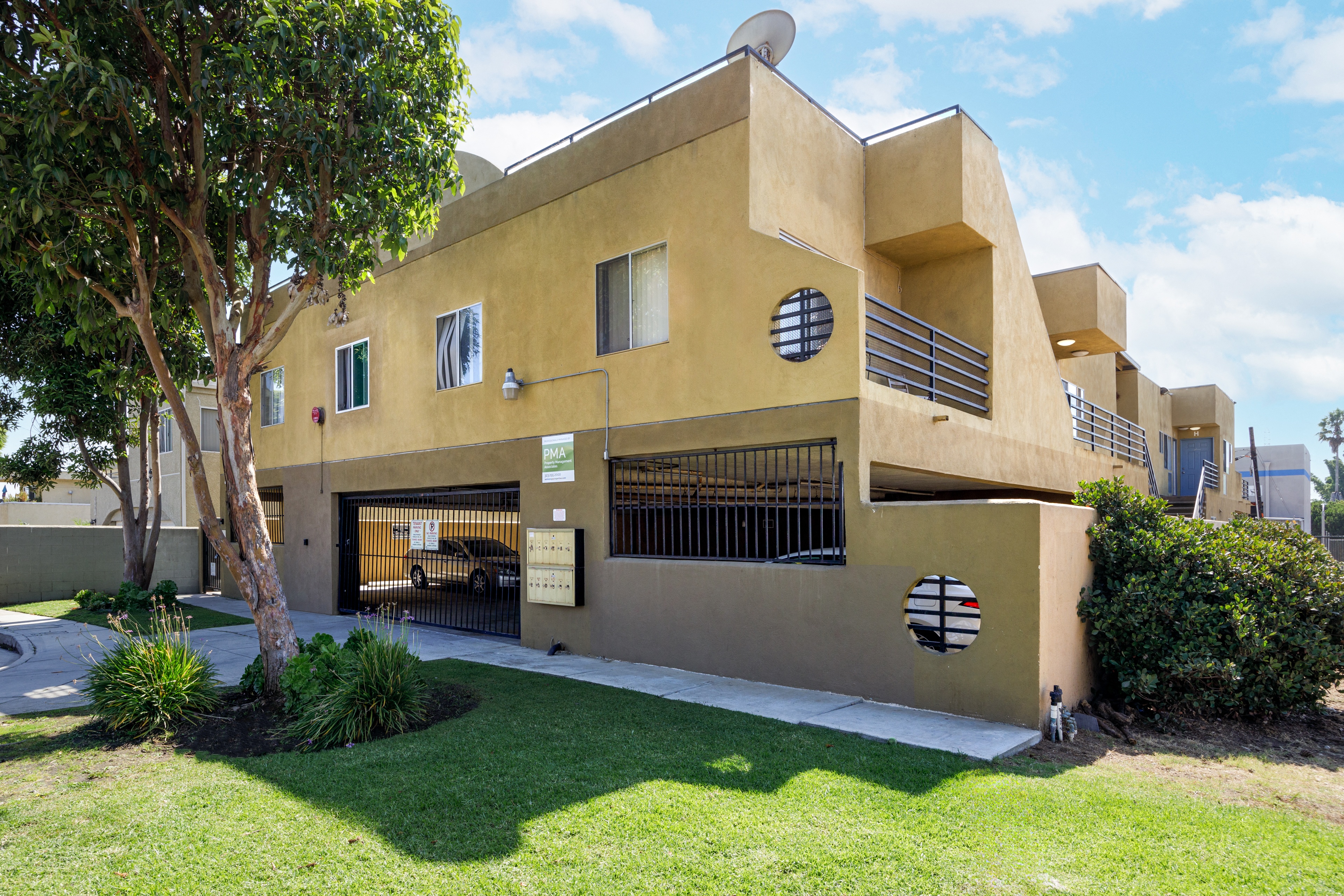 property for rent #1