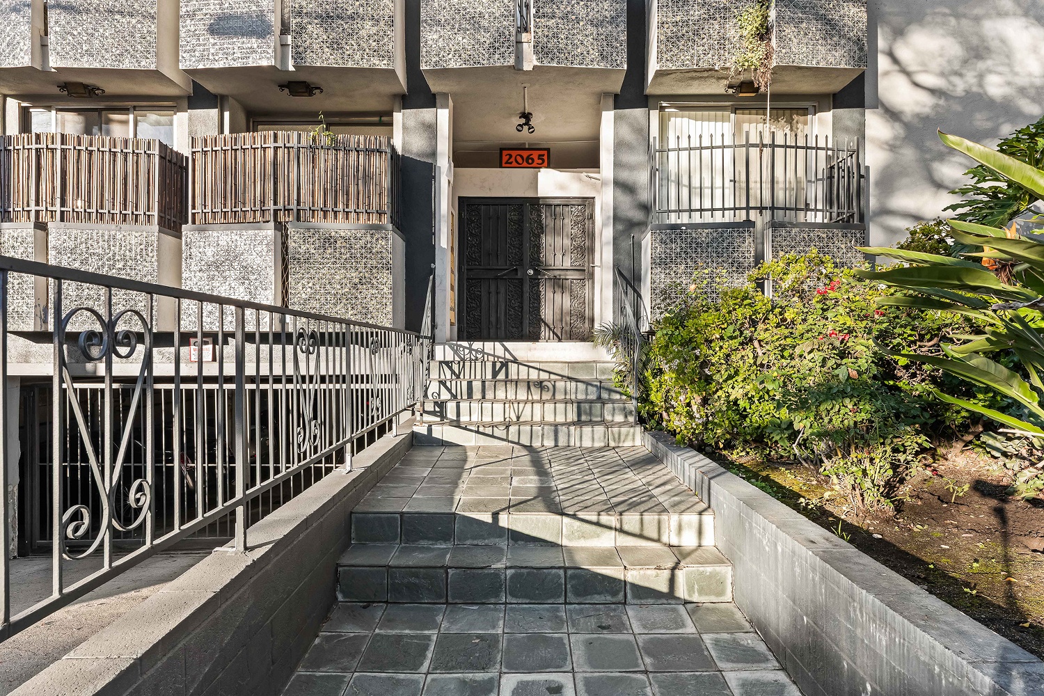 property for rent #1