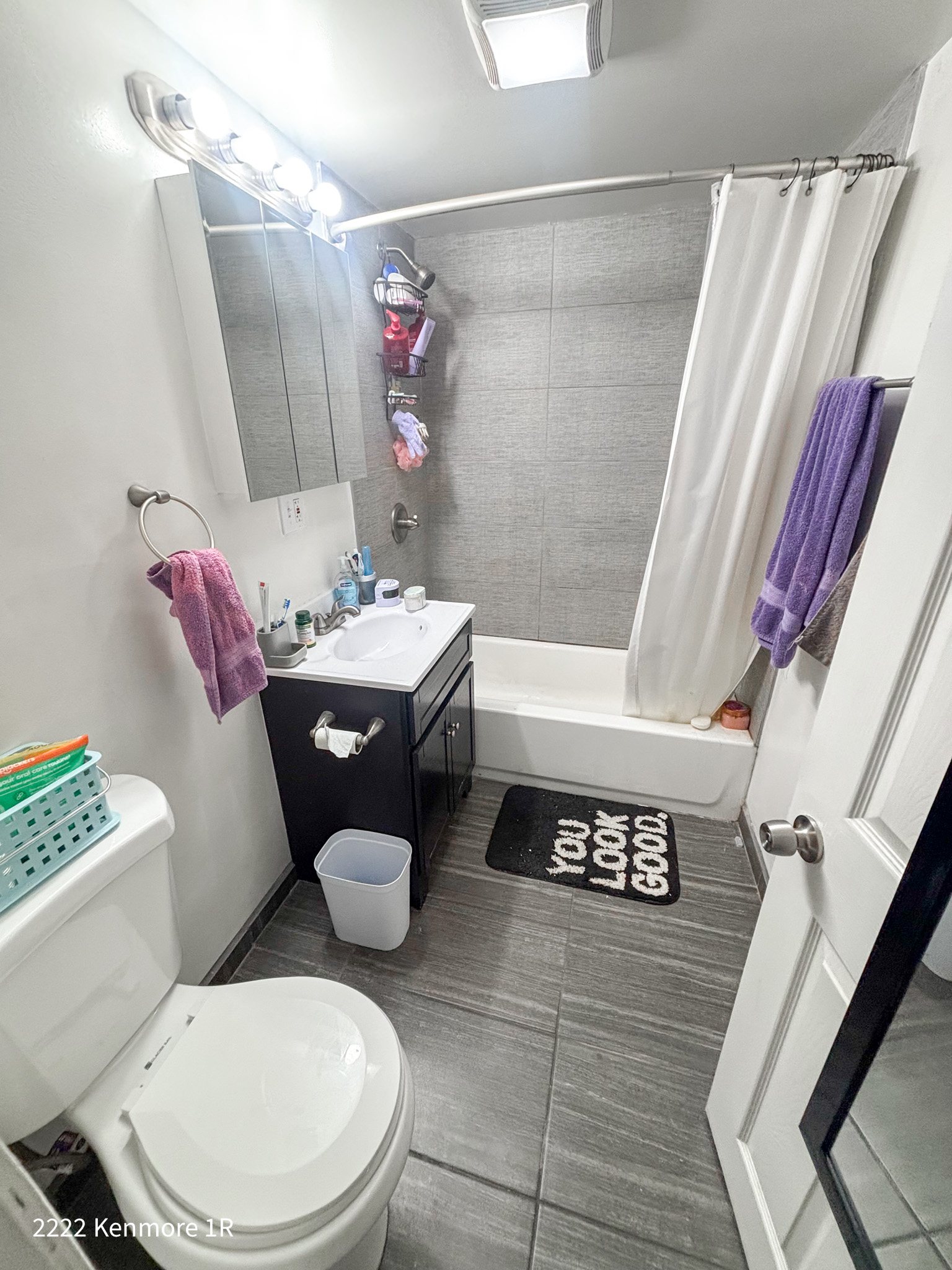 2222 N. Kenmore Ave. 2222 N. Kenmore Ave., Chicago, IL 60614 Lincoln Park - Leasing by Cross Street