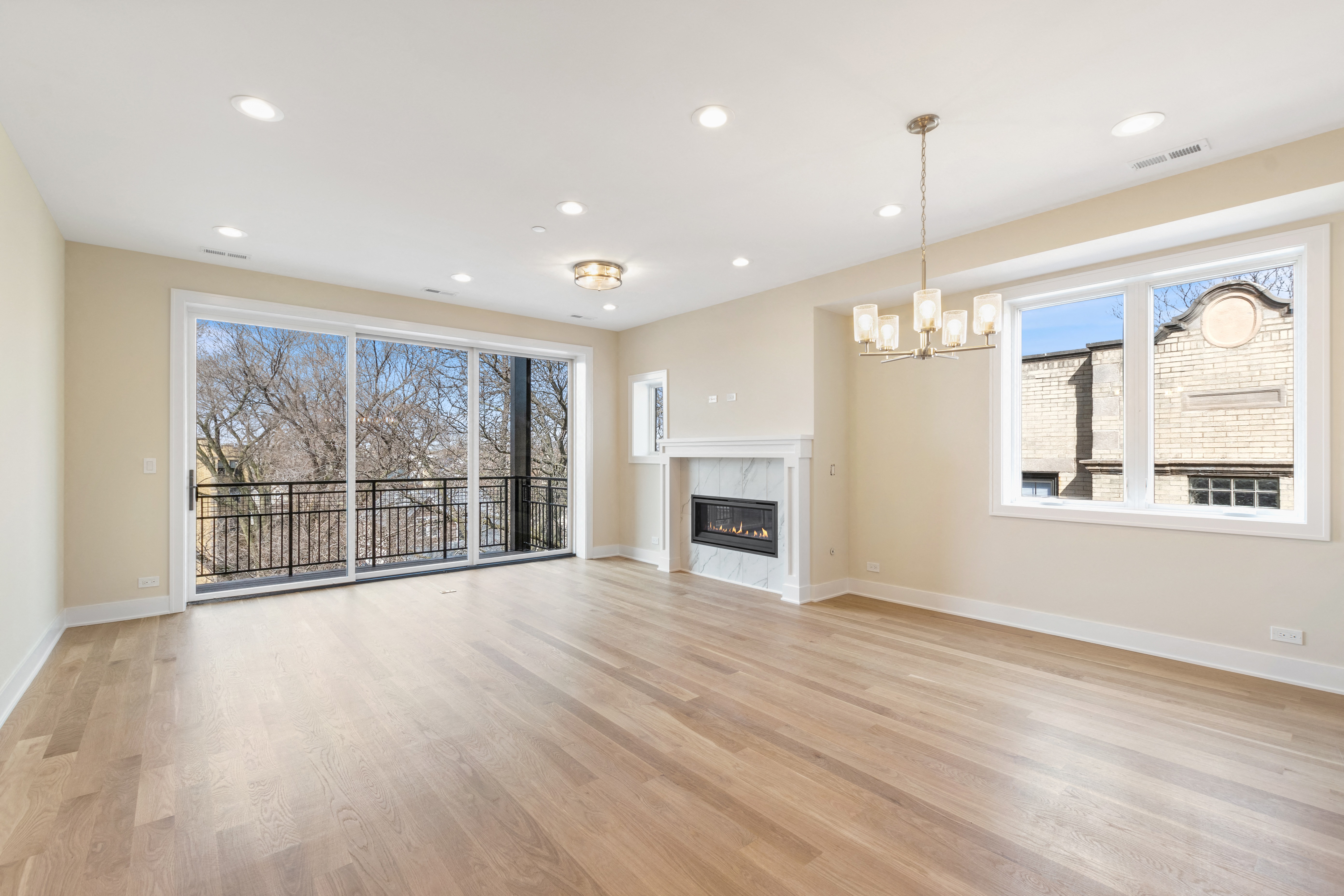 4861 N Hermitage Ave 4861 N Hermitage Ave, Chicago, IL 60640 - Leasing by Cross Street