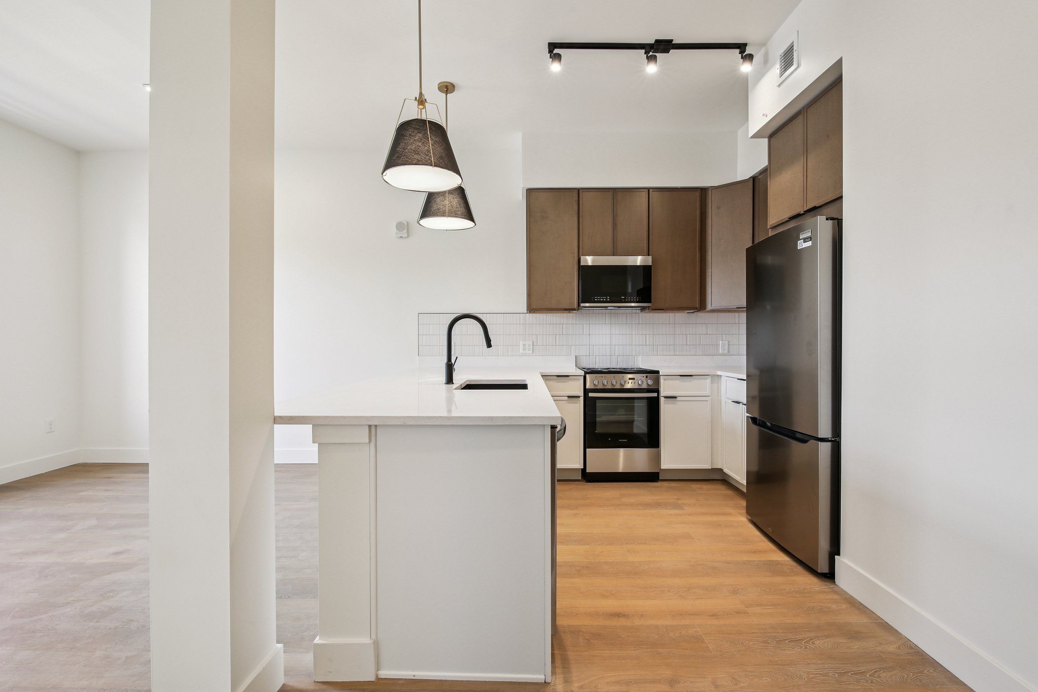 The Griffin 2949 Zuni St, Denver, CO 80211 - Leasing by Cross Street