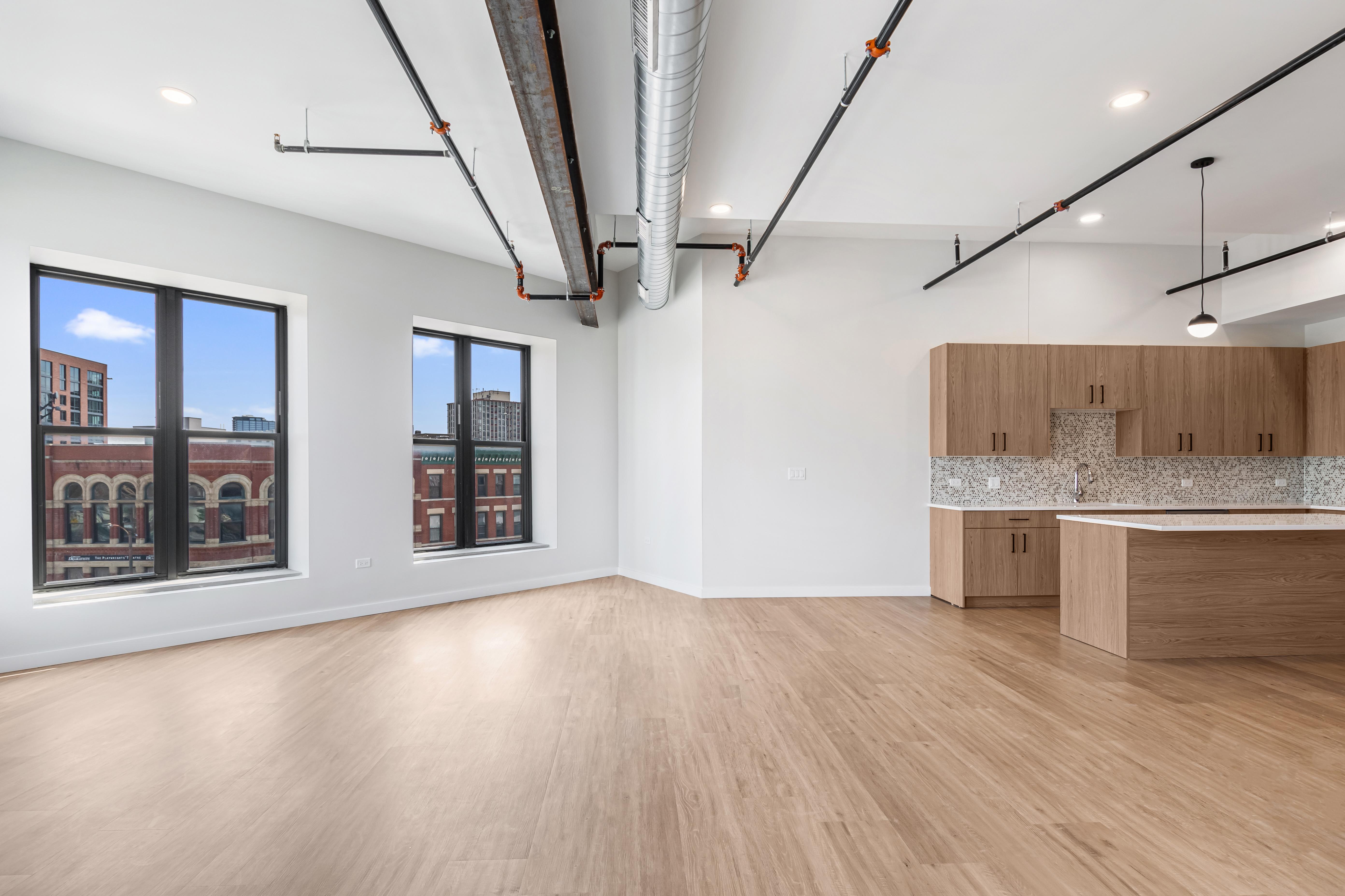 805 N. Milwaukee 805 N. Milwaukee Ave., Chicago 60642 River West - Leasing by Cross Street